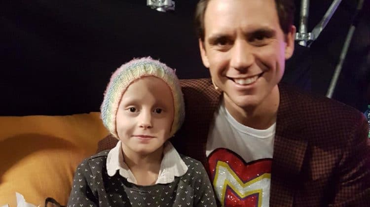 Le 19 décembre, Lilou assiste à The Voice et rencontre Mika!