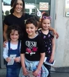 Le 26 mai, Eva, Florine et Nina assiste au concert de Jennifer