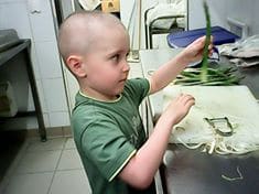 Le 16 juin, Léo fait ses premiers pas en cuisine